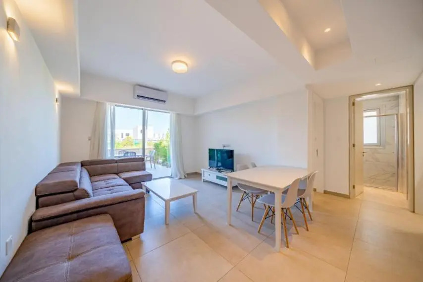 Mythicals Ground floor with garden 2 bed apartment