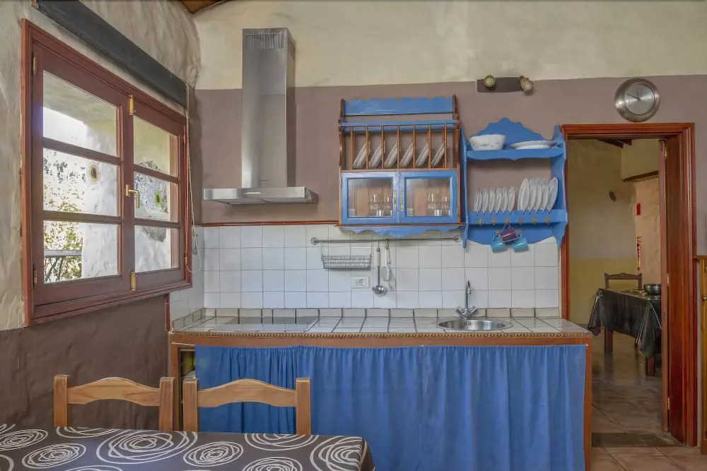 Lightbooking El Laurel  casa rural