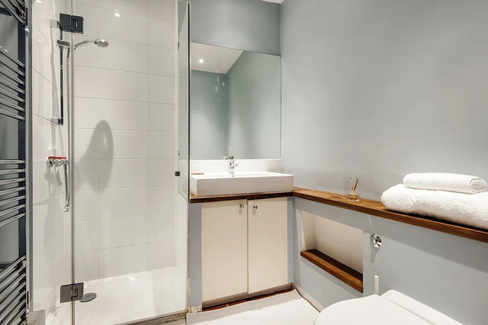 Vintage Shepherds Bush Home by Westfield London