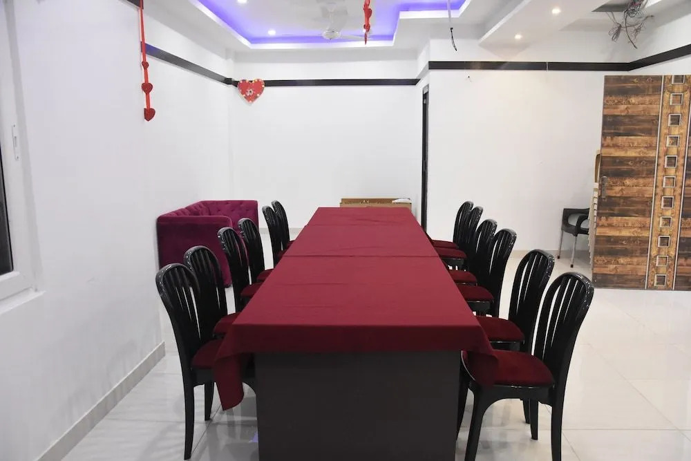 Hotel Rajshree