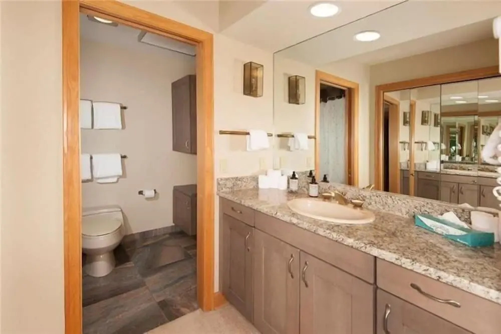 Ski In 2 Bedroom at Chateaux Dumont Keystone