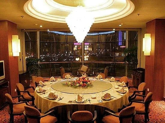 Yinlong Hotel