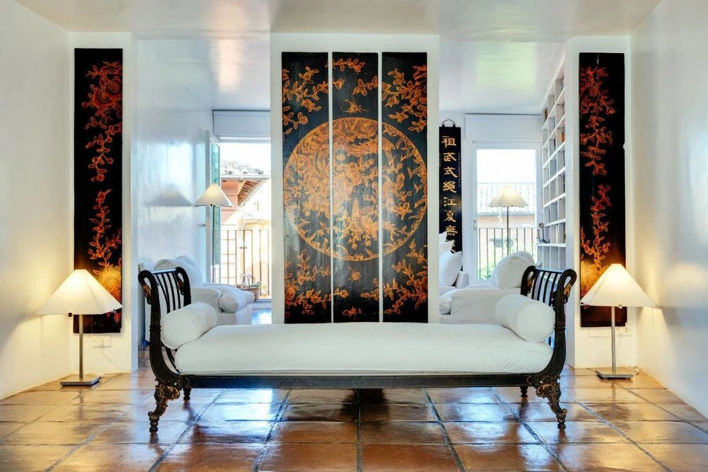 Luxury Art Apt With Terrace in Trastevere, Serviced by Hostmaker