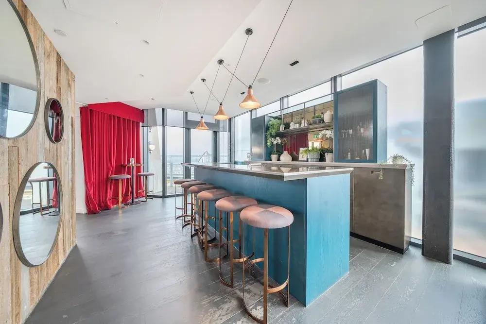 Roomspace Serviced Apartments - Churchyard Row