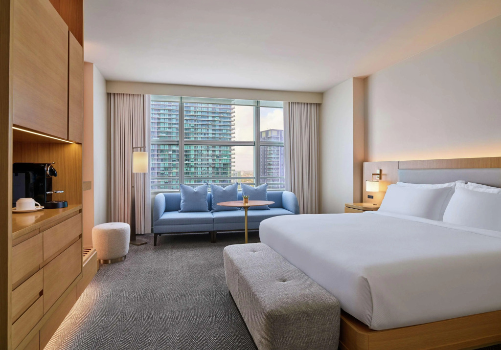 Отель Brickell Arch, a Luxury Collection Hotel, Miami