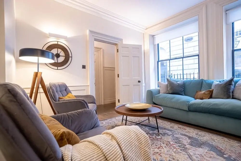 Huge 4BR Home near Liverpool St Station