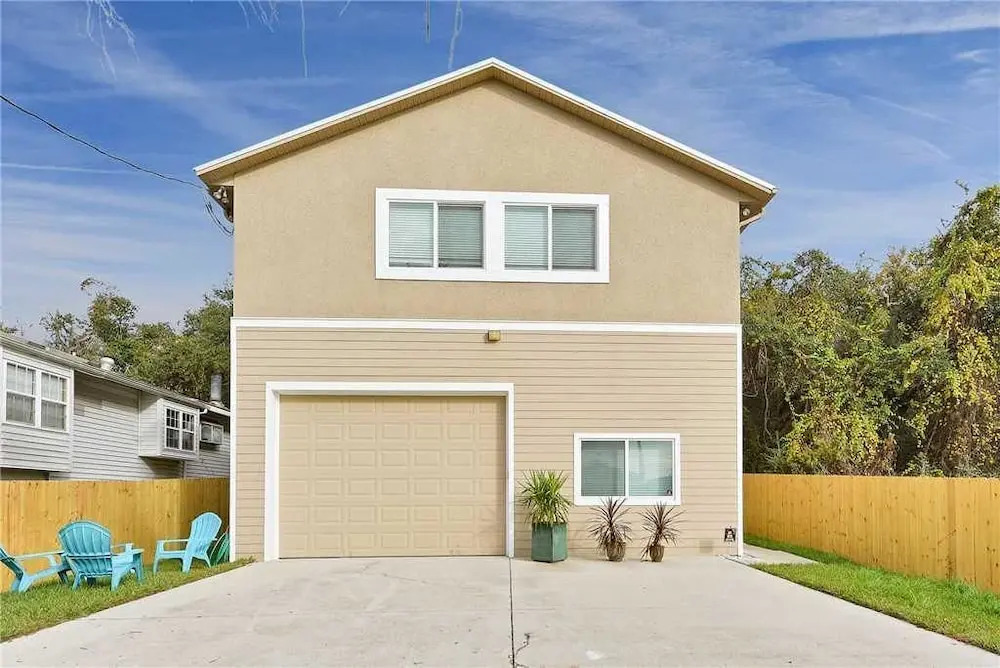 Pelican Beach - Three Bedroom Home