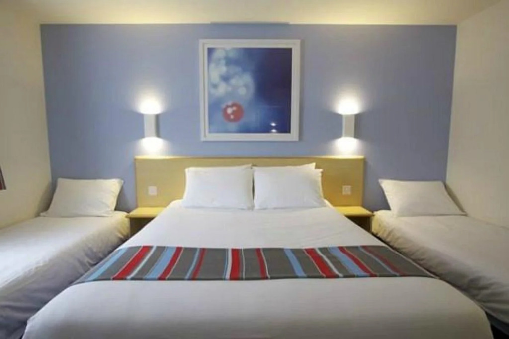 Travelodge Milton Keynes The Hub Hotel