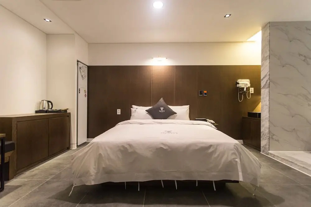 Best In City Hotel