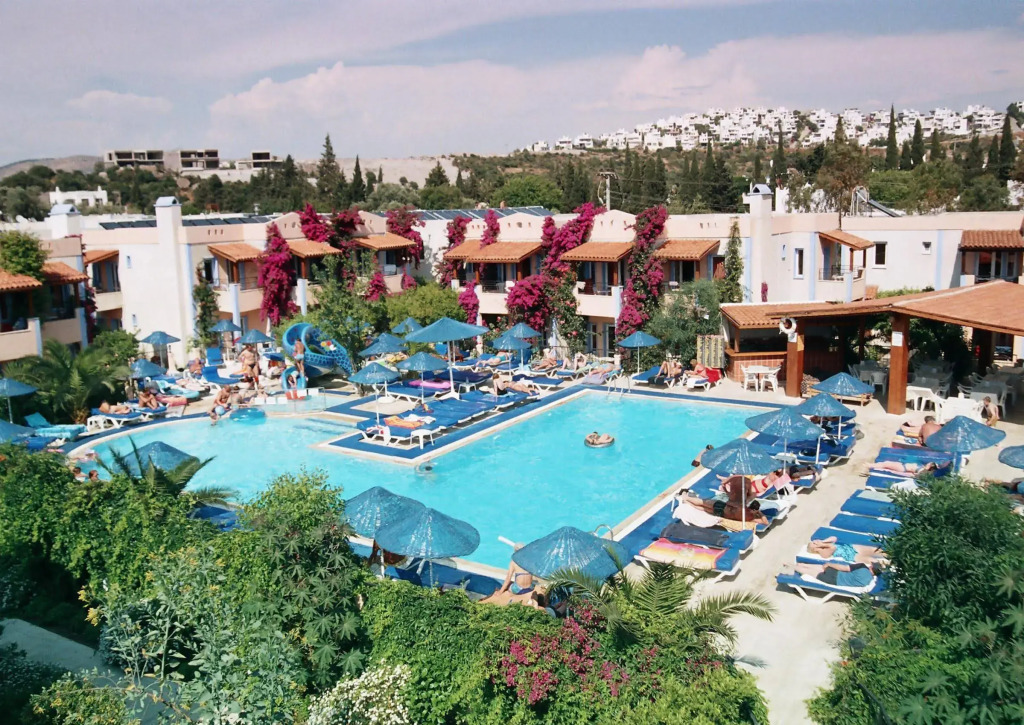 Summer in Garden Suites & Beach Hotel