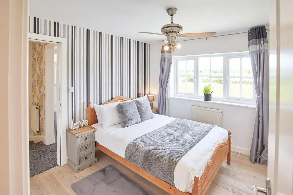 Host Stay Overcarr House