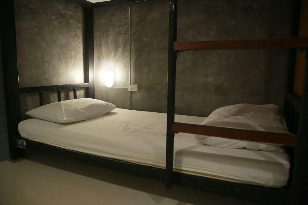 Freedom Hostel at Phi Phi
