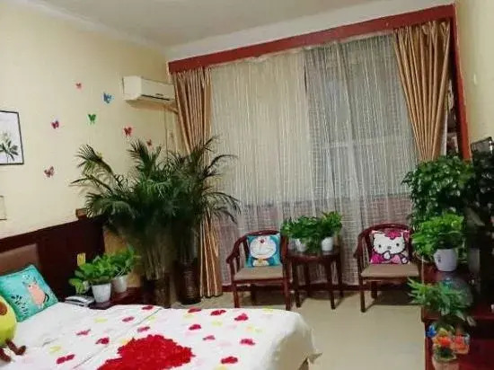 Tianzhong Business Hotel (Zhumadian Railway Station)
