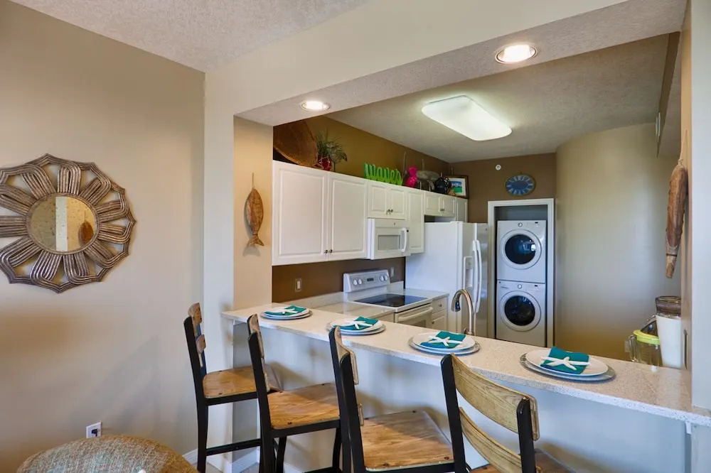 Gulfside 404 - 3 Br condo by RedAwning