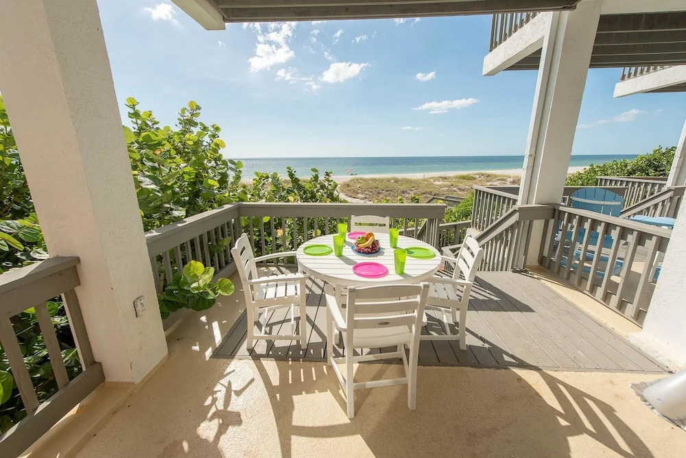 Hidden Cove 1 Apartment 2