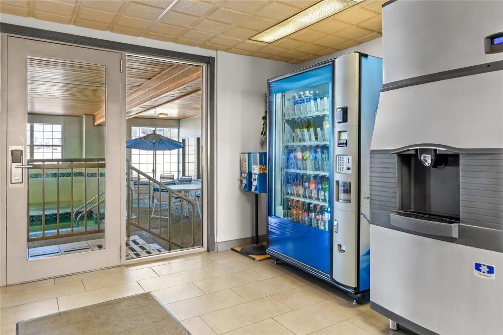 Country Inn & Suites by Radisson Kenosha - Pleasant Prairie