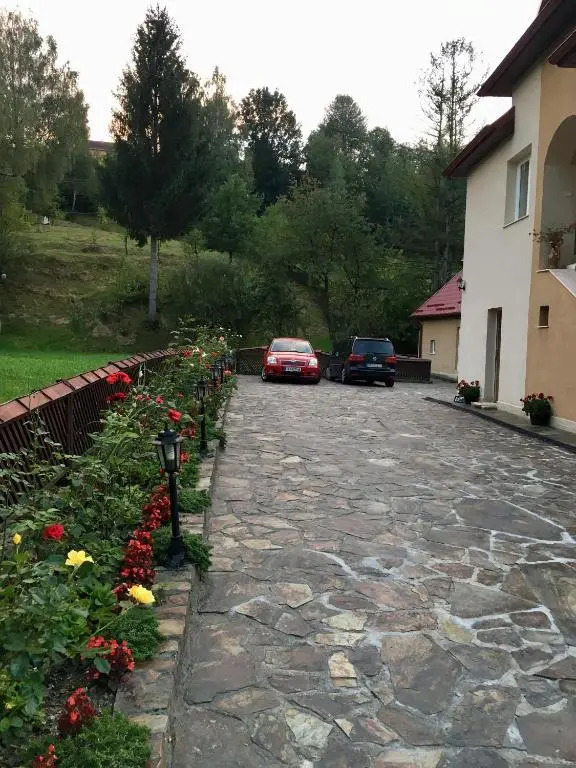 Complex Căsuțe Pensiune Ileana s House