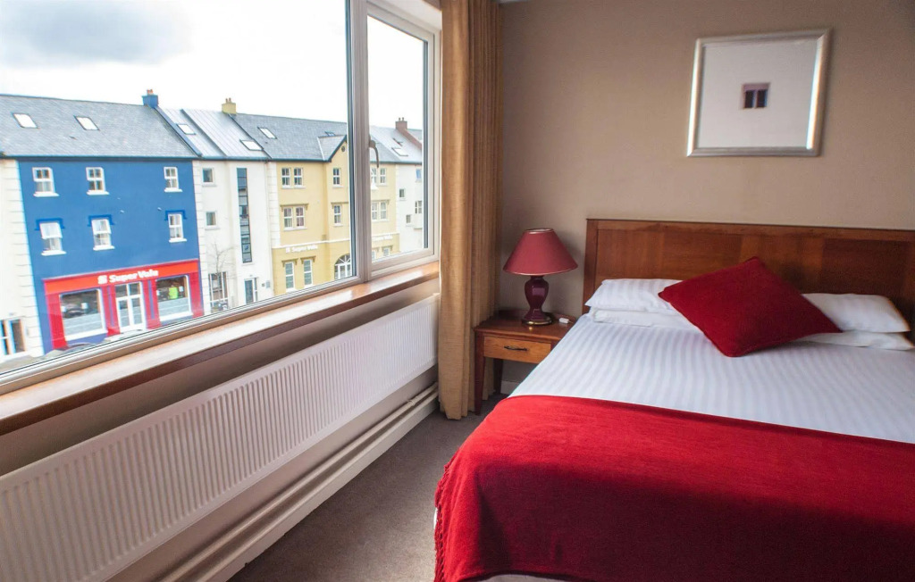 Alcock & Brown Hotel