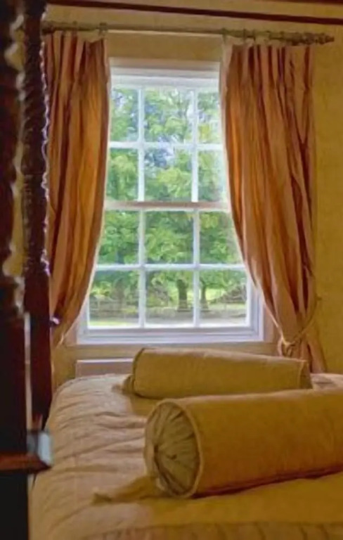 Tullylagan Country House Hotel