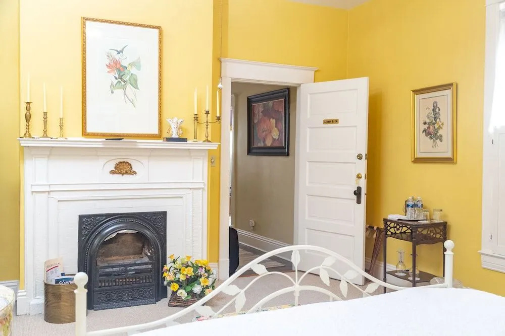 Red Rose Inn Bed and Breakfast