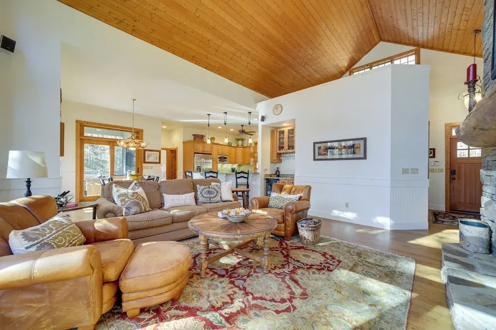 5 Mi to Sapphire Valley Skiing: Serene Family Home