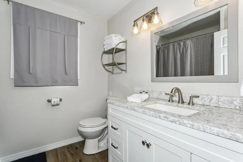 Best of Both Worlds pet Friendly in Pensacola