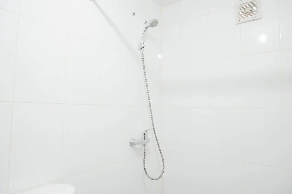 Comfortable and Homey Studio at Amethyst Apartment