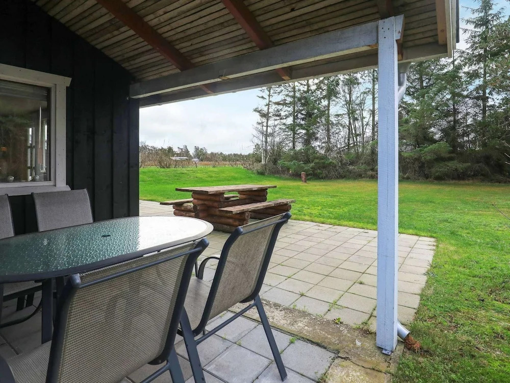 Peaceful Holiday Home in Saby near Sea