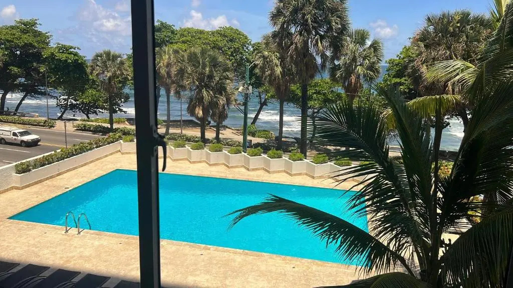 Beautiful luxury apartment in front of the sea