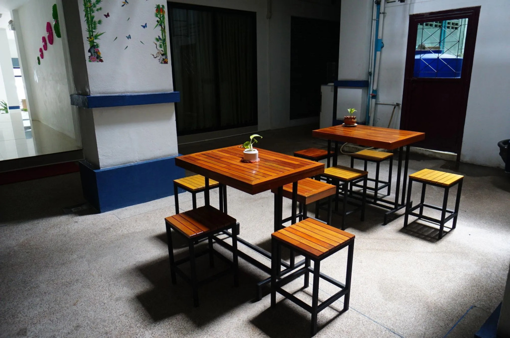 Phuthara Hostel
