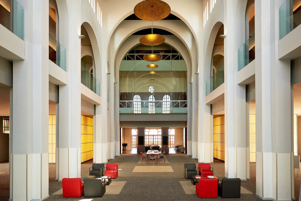 Le Meridien Ra Beach Hotel and Spa