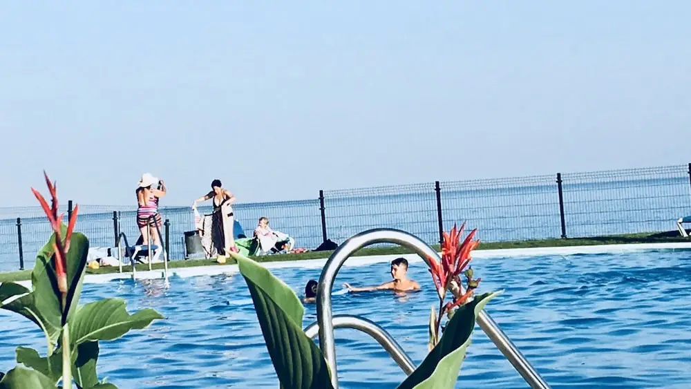 Mi Capricho Beach Apartments