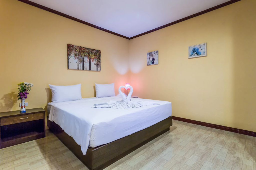 Royal Beach Residence, Patong Beach