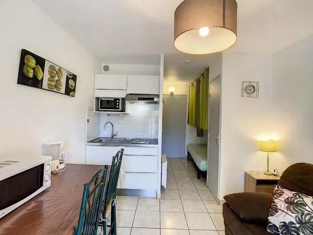 Appartement Lamalou-les-Bains, 1 pièce, 2 personnes - FR-1-451-123