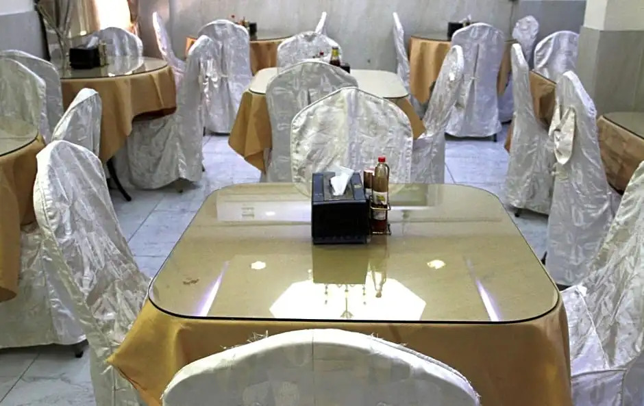 Al Ahrar Hotel