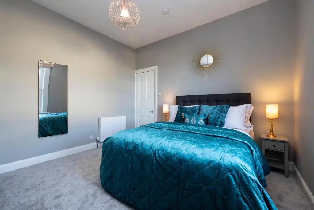Stylish George Street Apartment