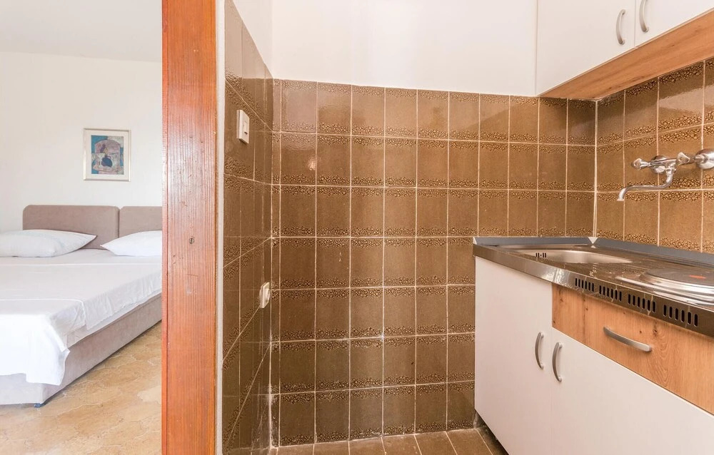 Beautiful Apartment in Drage With Wifi and 1 Bedrooms