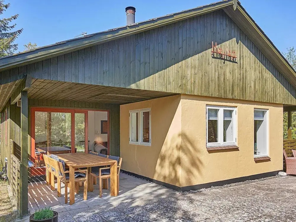 6 Person Holiday Home in Aakirkeby