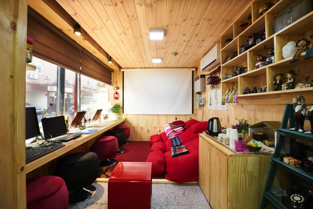 Gudeok Guesthouse