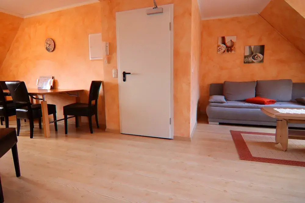 Wunderschoene Ferienwohnung an der Mueritz