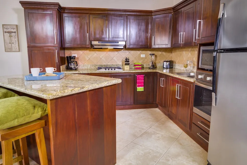 Apt Jasmine Ocean Village