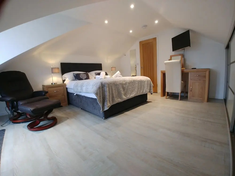 Meadow View Apartments are 2 and 3 bedroomed with private parking