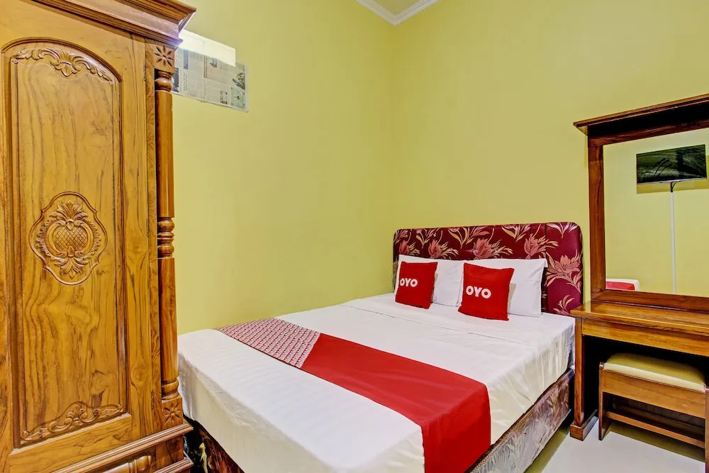 RedDoorz Near Exit Toll Banyumanik Semarang