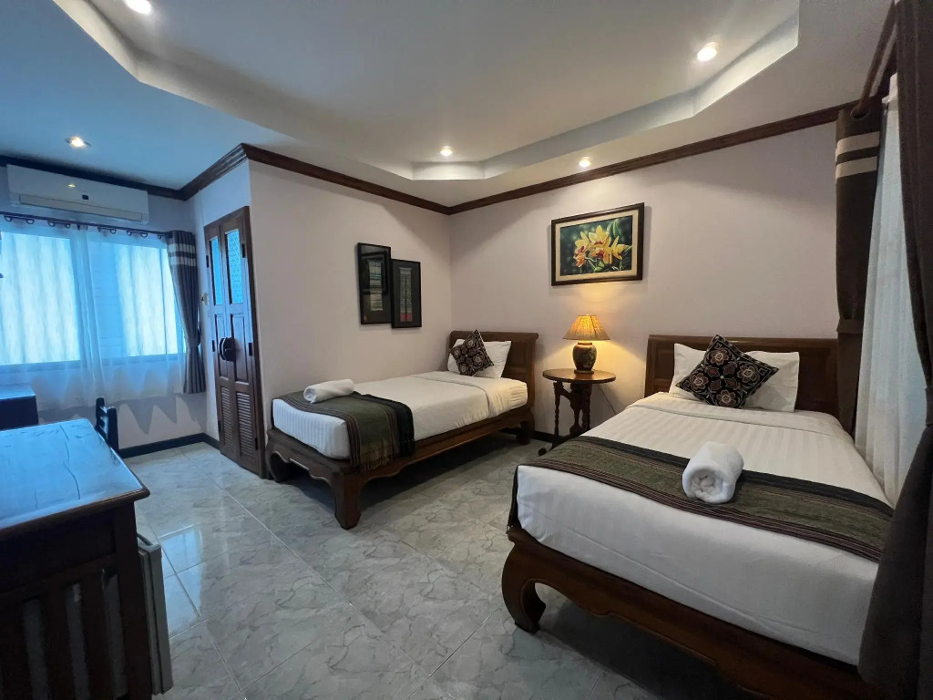 Pha Thai House