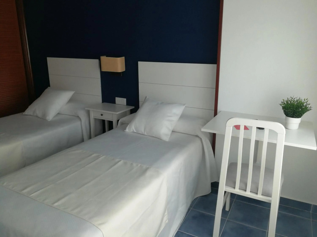 HOSTAL CASA JULIO - Auto Check-in