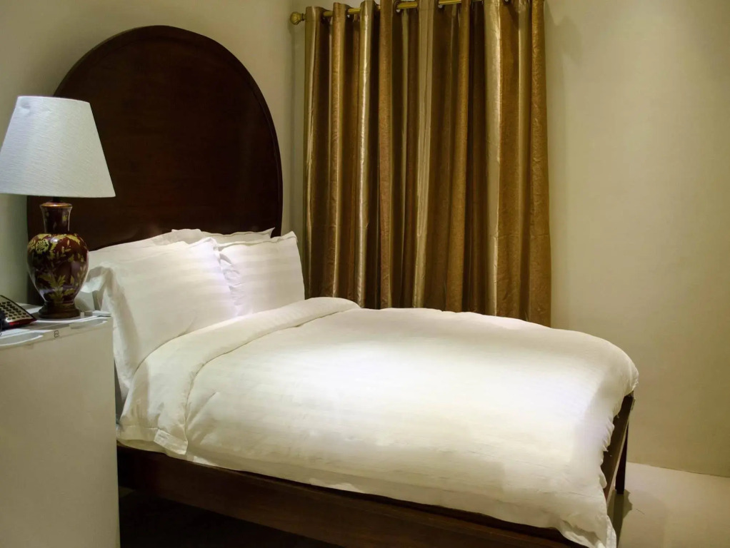 Ritz Hotel Angeles