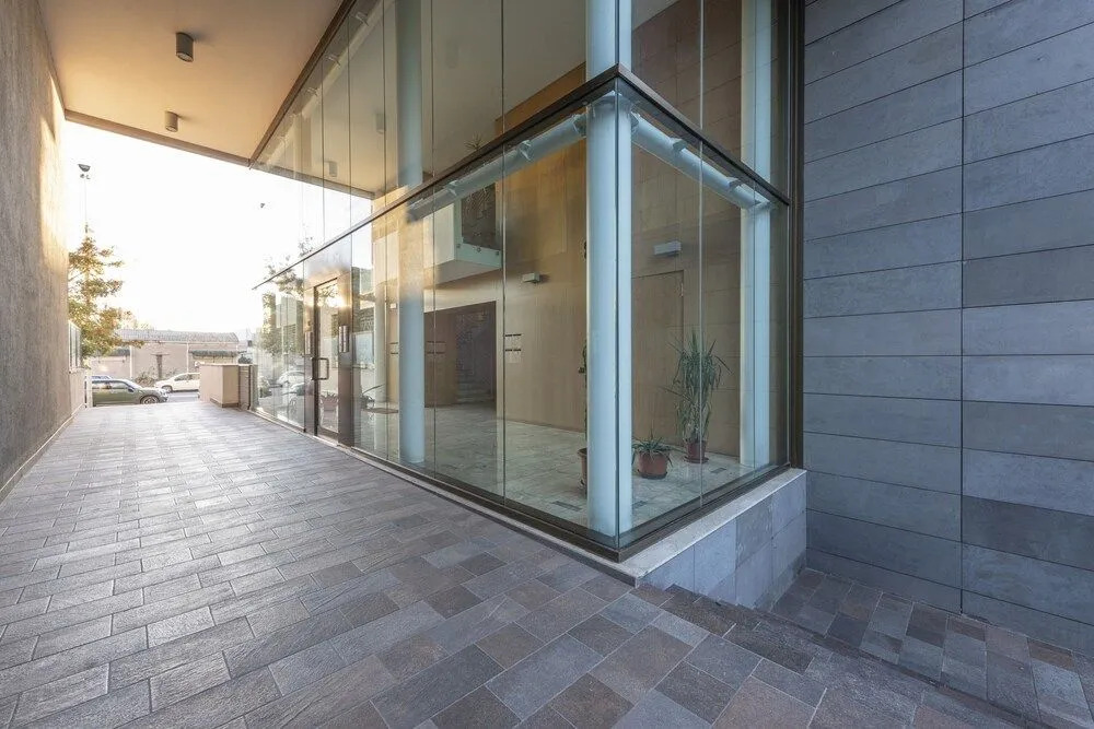 Leopolda Modern by Mmega