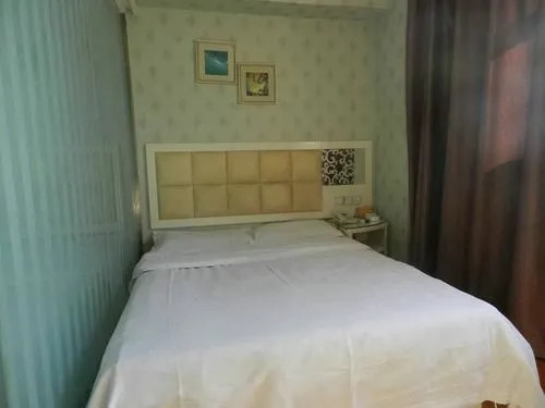Wuhan Feitai Business Hotel