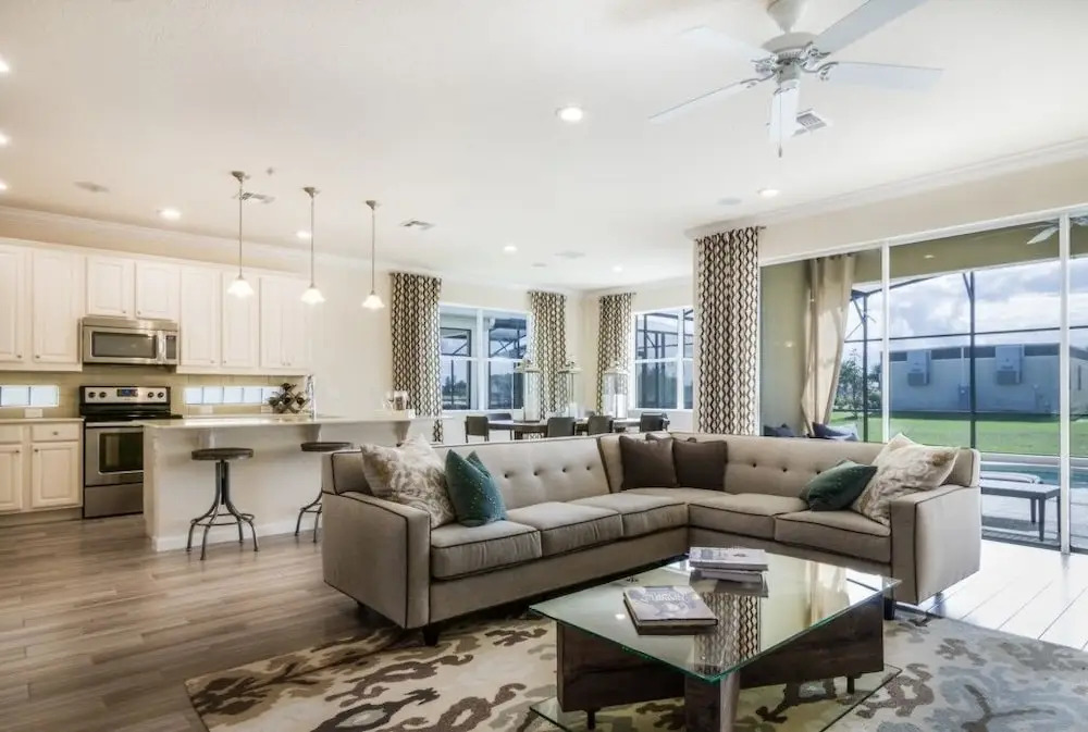 Luxury 5 bedroom suites just 10 minutes from Disne