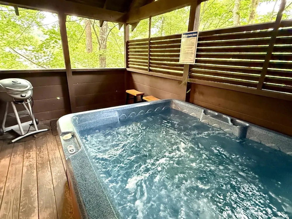 Silver Maple Summit 2 Bedroom Cabin